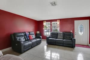 214 Old English Dr, Jupiter, FL 33458, Sold 12/09/21