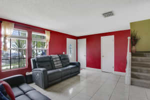 214 Old English Dr, Jupiter, FL 33458, Sold 12/09/21