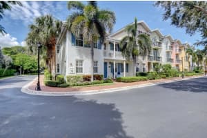 1056 E Heritage Club Cir, Delray Beach, FL 33483, Sold 12/03/21