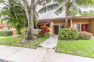 905 NW 79th Terrace, Plantation, FL 33324, Sold 10/20/21