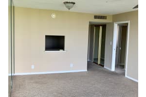 500 Executive Center Dr #5l, West Palm Beach, FL 33401, Sold 10/20/21