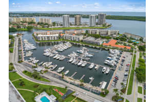 907 Marina Dr, North Palm Beach, FL 33408, Sold 11/18/21