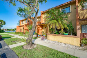 4571 NW 91st Ave, Sunrise, FL 33351, Sold 10/28/21