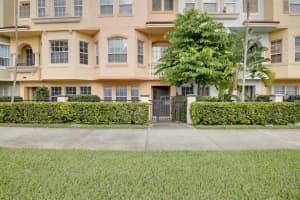 2526 Gardens Pkwy, Palm Beach Gardens, FL 33410, Sold 11/30/21