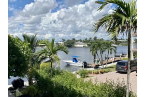 6520 N Ocean Blvd, Ocean Ridge, FL 33435, Sold 11/16/21