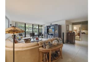 3200 S Ocean Blvd APT A102, Palm Beach, FL 33480, Sold 01/18/22