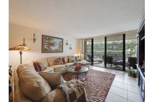 3200 S Ocean Blvd APT A102, Palm Beach, FL 33480, Sold 01/18/22