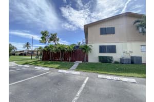 4243 Landar Dr, Lake Worth, FL 33463, Sold 10/26/21