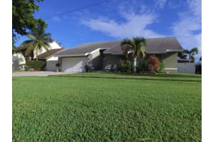 261 N Country Club Blvd, Boca Raton, FL 33487, Sold 11/12/21