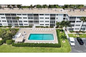 3221 NE 8th St, Pompano Beach, FL 33062, Sold 11/10/21