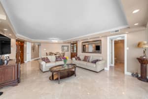 5420 N Ocean Dr # 101, Riviera Beach, FL 33404, Sold 11/17/21
