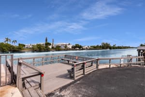 2570 S Federal Hwy, Boynton Beach, FL 33435, Sold 12/13/21