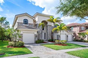 815 Edgebrook Ln, West Palm Beach, FL 33411, Sold 02/25/22