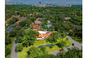 4209 Granada Blvd, Coral Gables, FL 33146, Sold 02/02/22