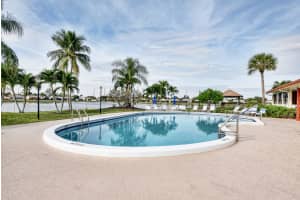 5687 Mirror Lakes Blvd, Boynton Beach, FL 33472, Sold 11/04/21