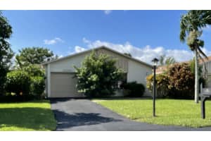 5398 Mirror Lakes Blvd, Boynton Beach, FL 33472, Sold 02/02/22