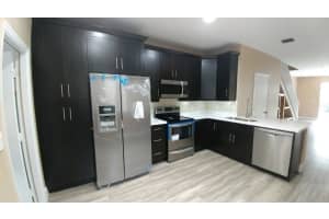 2158 Madeira Dr, Weston, FL 33327, Sold 11/09/21