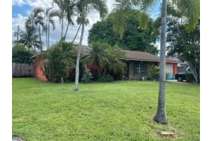 2728 Floral Rd, Lake Worth, FL 33462, Sold 11/18/21