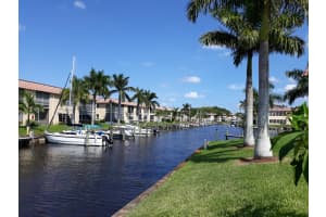 2600 S Kanner Hwy APT I11, Stuart, FL 34994, Sold 11/16/21