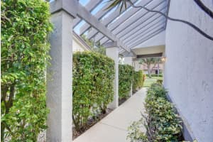 4996 Boxwood Cir, Boynton Beach, FL 33436, Sold 11/02/21