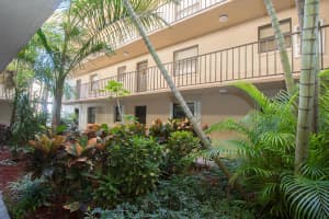 890 N Federal Hwy, Lantana, FL 33462, Sold 10/26/21