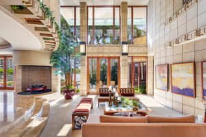 898 Berkley St, Boca Raton, FL 33487, Sold 12/03/21