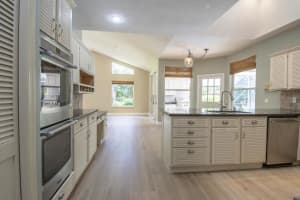 8222 SE Sanctuary Dr, Hobe Sound, FL 33455, Sold 11/18/21