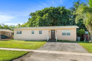 3882 Kewanee Rd, Lake Worth, FL 33462, Sold 10/19/21