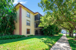 327 Southwind Dr, North Palm Beach, FL 33408, Sold 10/29/21