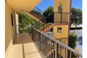 327 Southwind Dr, North Palm Beach, FL 33408, Sold 10/29/21