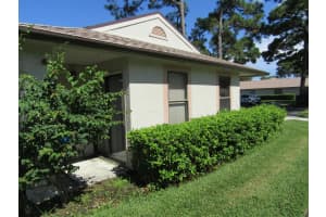2815 Stoneway Ln, Fort Pierce, FL 34982, Sold 04/15/22