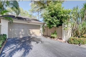319 Wood Dale Dr, Wellington, FL 33414, Sold 11/10/21