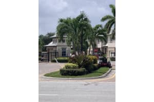 968 Abaco Ln, Riviera Beach, FL 33404, Sold 11/04/21