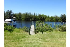 3345 SW Porpoise Cir, Stuart, FL 34997, Sold 10/29/21