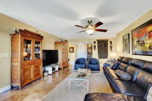 800 Jeffery St, Boca Raton, FL 33487, Sold 11/12/21