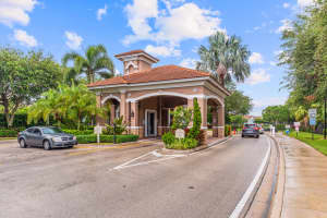 3138 Laurel Ridge Cir, Riviera Beach, FL 33404, Sold 01/19/22