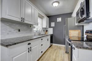 880 Tripp Cir, West Palm Beach, FL 33413, Sold 11/09/21