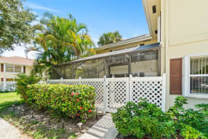 3 Amherst Ct, Royal Palm Beach, FL 33411, Sold 11/12/21