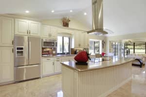 8331 SE Eaglewood Way, Hobe Sound, FL 33455, Sold 11/05/21