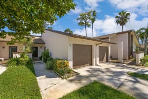 3704 Hertford Ct, Greenacres, FL 33463, Sold 01/31/22