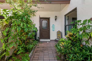 3704 Hertford Ct, Greenacres, FL 33463, Sold 01/31/22