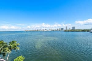 2650 Lake Shore Dr, Riviera Beach, FL 33404, Sold 01/11/22