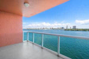 2650 Lake Shore Dr, Riviera Beach, FL 33404, Sold 01/11/22