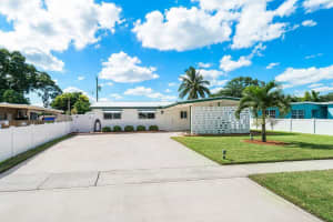 759 Hibiscus Dr, Royal Palm Beach, FL 33411, Sold 11/08/21