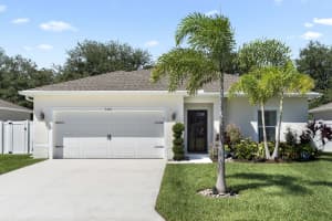 5336 Oakland Lake Cir, Fort Pierce, FL 34951, Sold 12/10/21