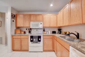 5660 Coach House Cir, Boca Raton, FL 33486, Sold 12/01/21