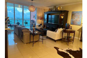 2640 Lake Shore Dr, Riviera Beach, FL 33404, Sold 01/06/22