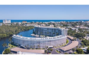 1427 E Hillsboro Blvd, Deerfield Beach, FL 33441, Sold 01/07/22