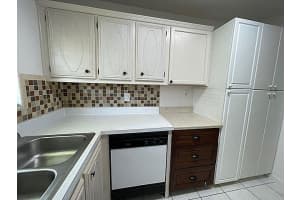 210 Bayview Ave #40b, Boynton Beach, FL 33435, Sold 11/12/21