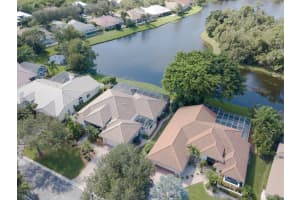 897 SW Lighthouse Dr, Palm City, FL 34990, Sold 11/05/21